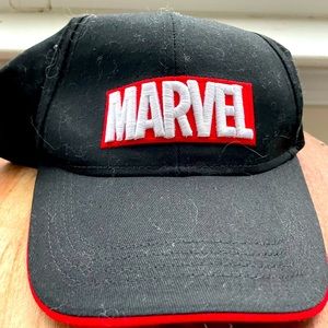 MARVEL Officially Licensed Baseball Cap - Classic Logo - Snapback - 80 Year Ann